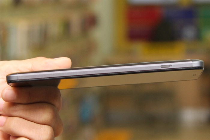 Điện thoại Lenovo Vibe P1