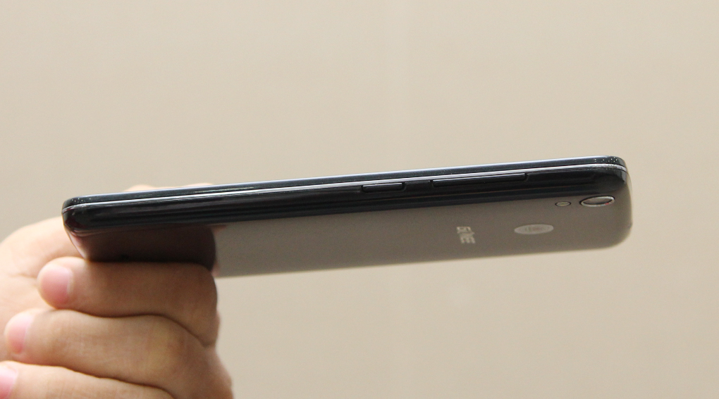 Điện thoại Gionee Pioneer P6