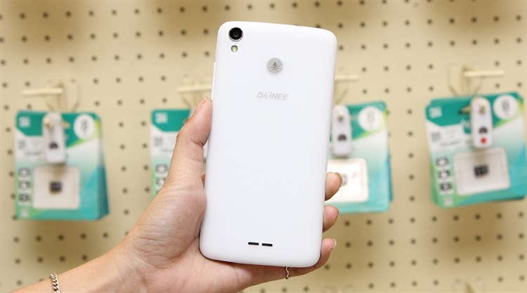 Điện thoại Gionee Pioneer P6
