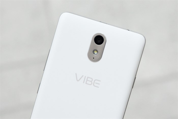 Điện thoại Lenovo VIBE P1m