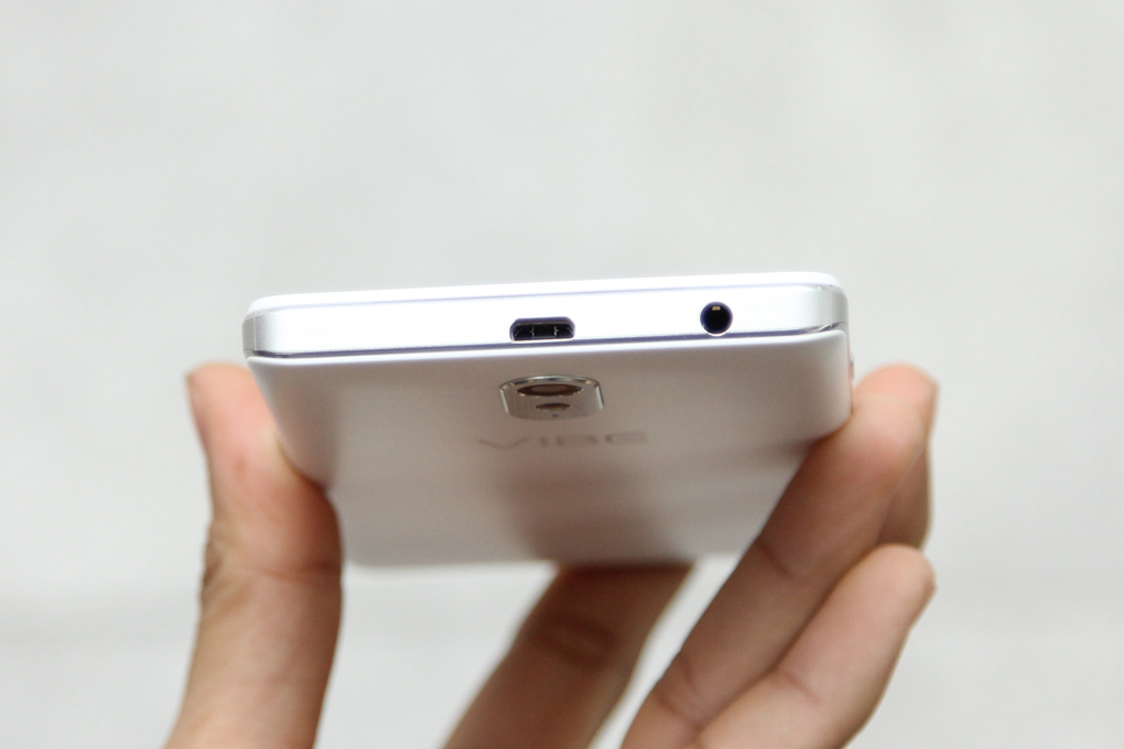 Điện thoại Lenovo VIBE P1m