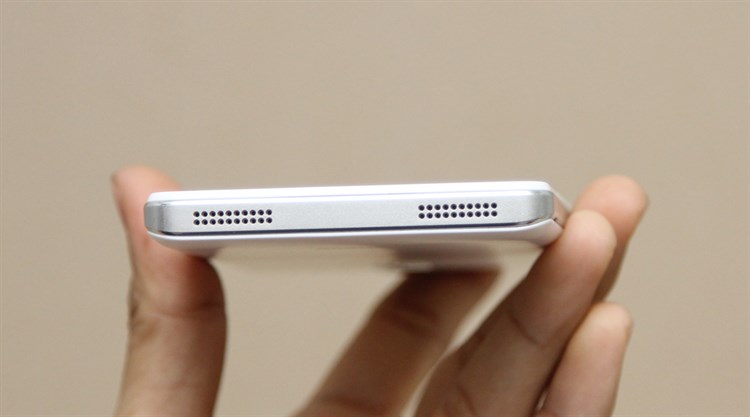 Điện thoại Lenovo VIBE P1m