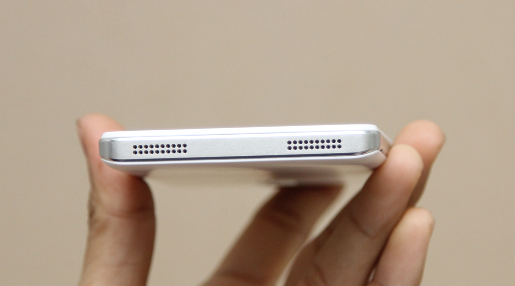 Điện thoại Lenovo VIBE P1m