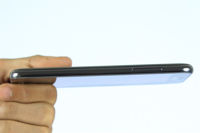 Điện thoại Samsung Galaxy J2 Màu Đen