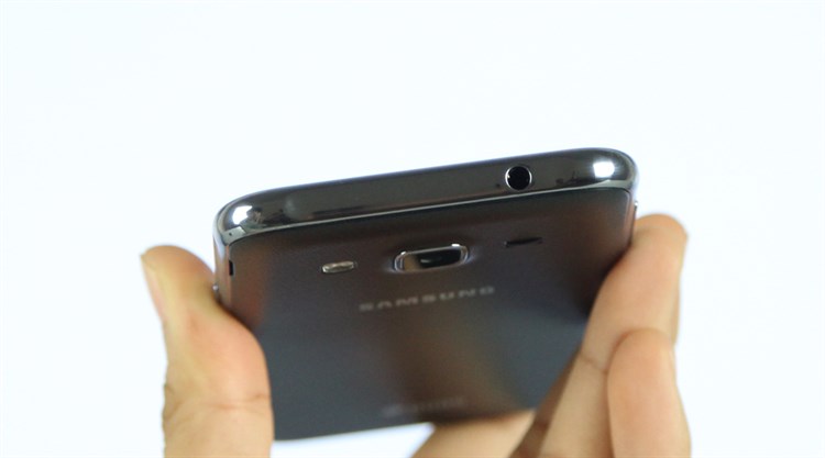 Điện thoại Samsung Galaxy J2 Màu Đen