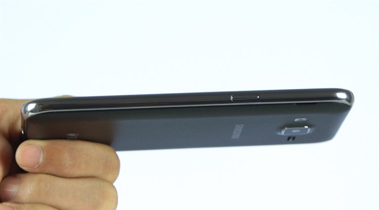 Điện thoại Samsung Galaxy J2 Màu Đen