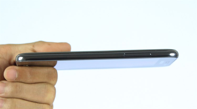 Điện thoại Samsung Galaxy J2 Màu Đen