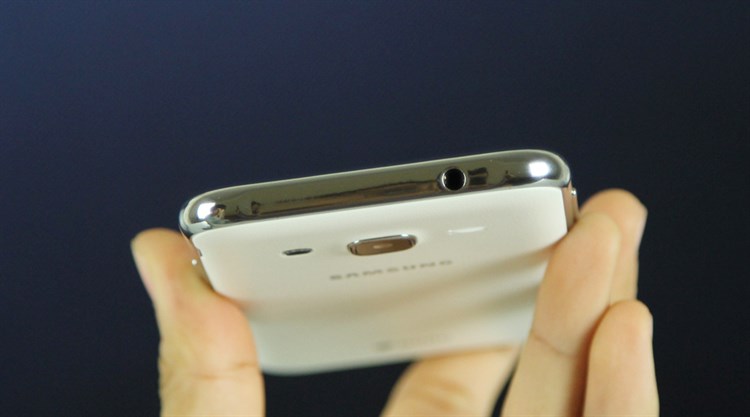 Điện thoại Samsung Galaxy J2 Màu Trắng