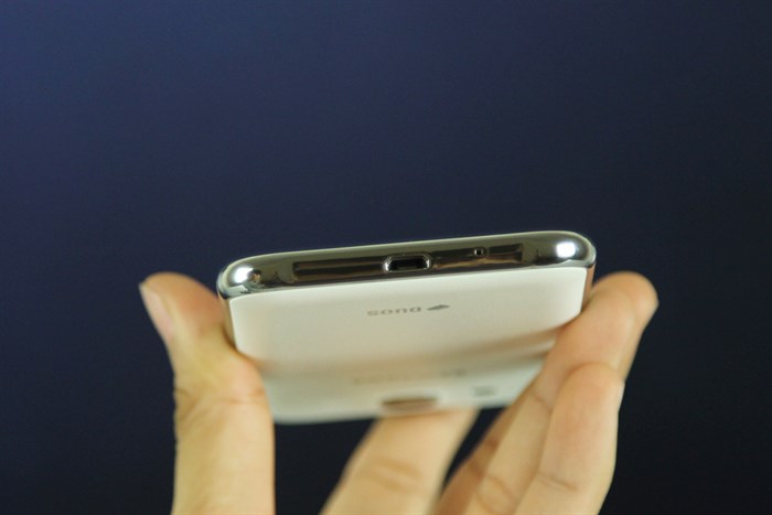 Điện thoại Samsung Galaxy J2 Màu Trắng