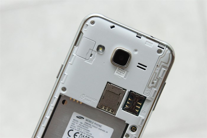 Điện thoại Samsung Galaxy J2 Màu Vàng đồng