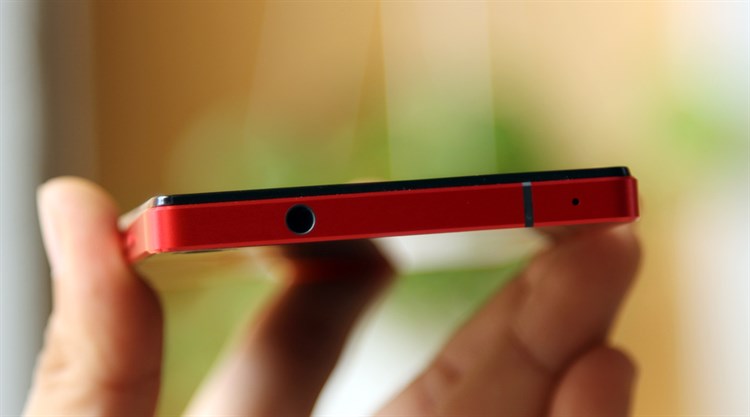 Điện thoại Lenovo Vibe Shot Màu Đen - Đỏ