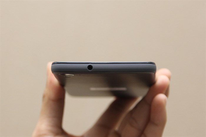 Điện thoại HTC Desire 826 Selfie