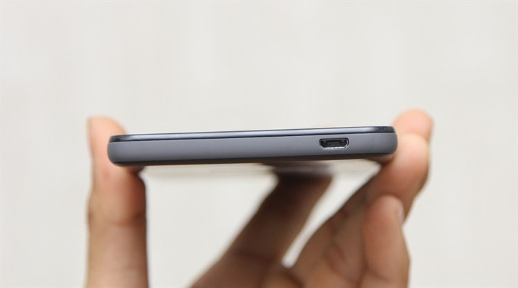 Điện thoại HTC Desire 826 Selfie