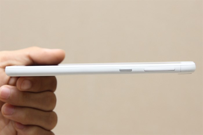 Điện thoại HTC Desire 826 Selfie