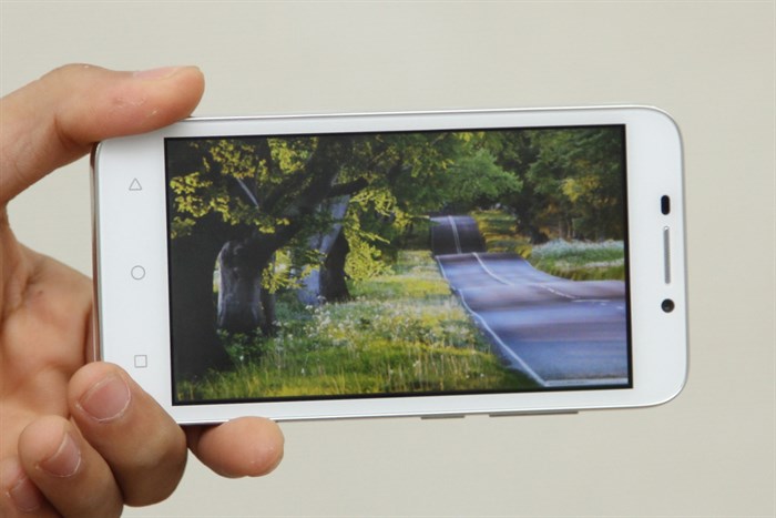 Điện thoại Honor Bee Màu Trắng