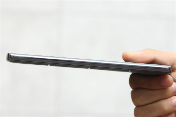 Điện thoại LG V10