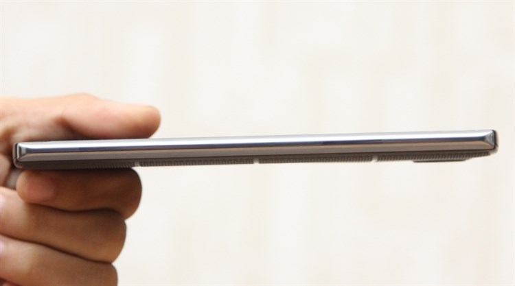 Điện thoại LG V10