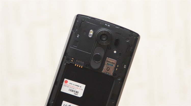 Điện thoại LG V10