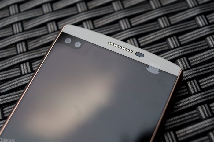 Điện thoại LG V10