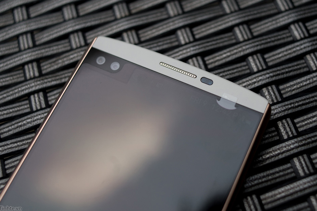 Điện thoại LG V10