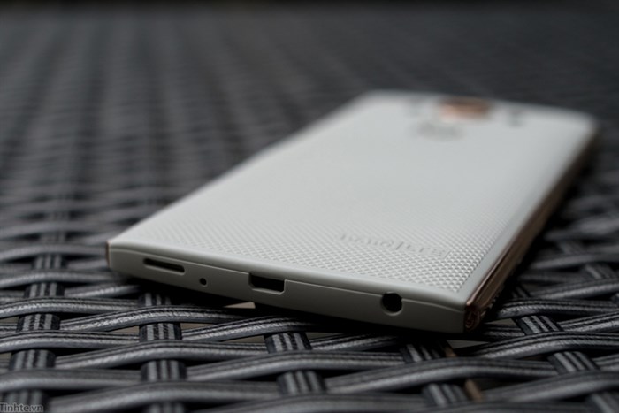 Điện thoại LG V10