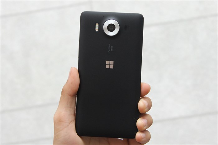 Điện thoại Microsoft Lumia 950