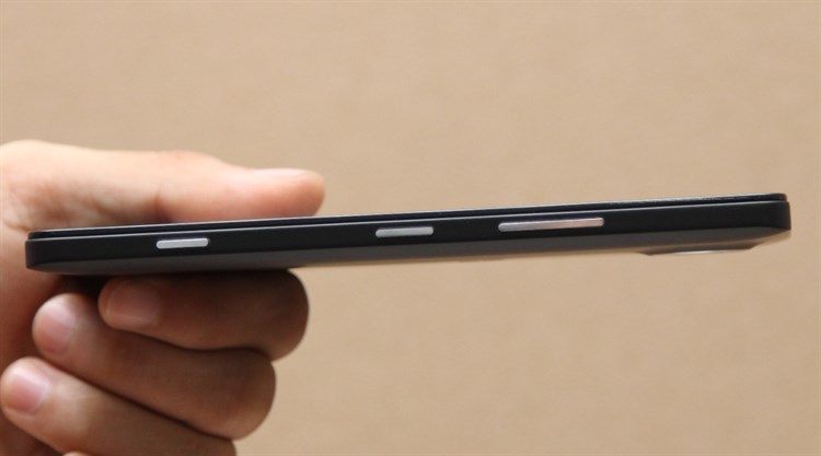 Điện thoại Microsoft Lumia 950