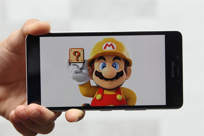 Điện thoại Microsoft Lumia 950