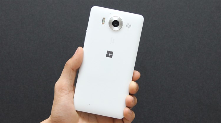 Điện thoại Microsoft Lumia 950