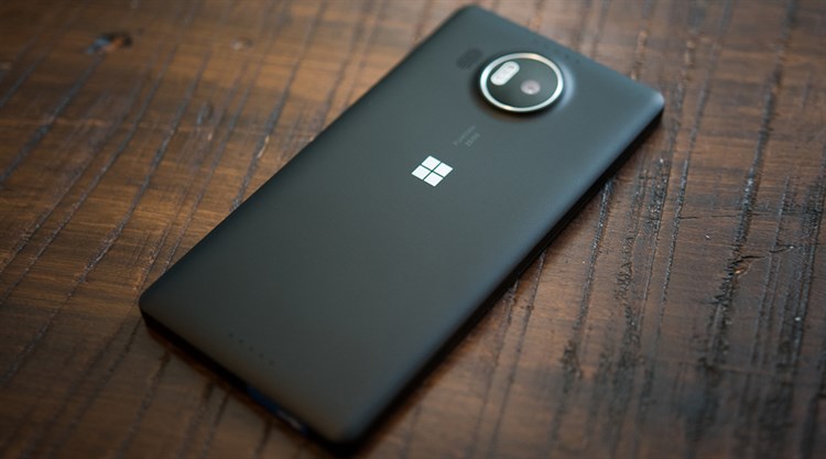 Điện thoại Microsoft Lumia 950 XL