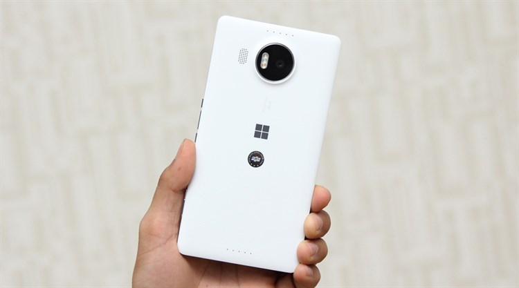 Điện thoại Microsoft Lumia 950 XL