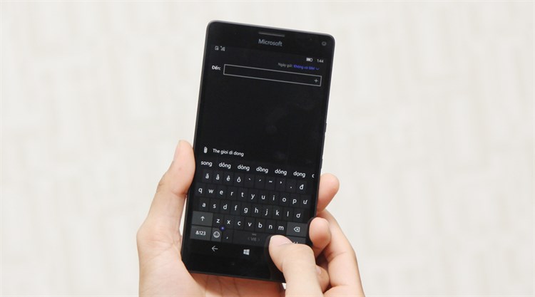 Điện thoại Microsoft Lumia 950 XL