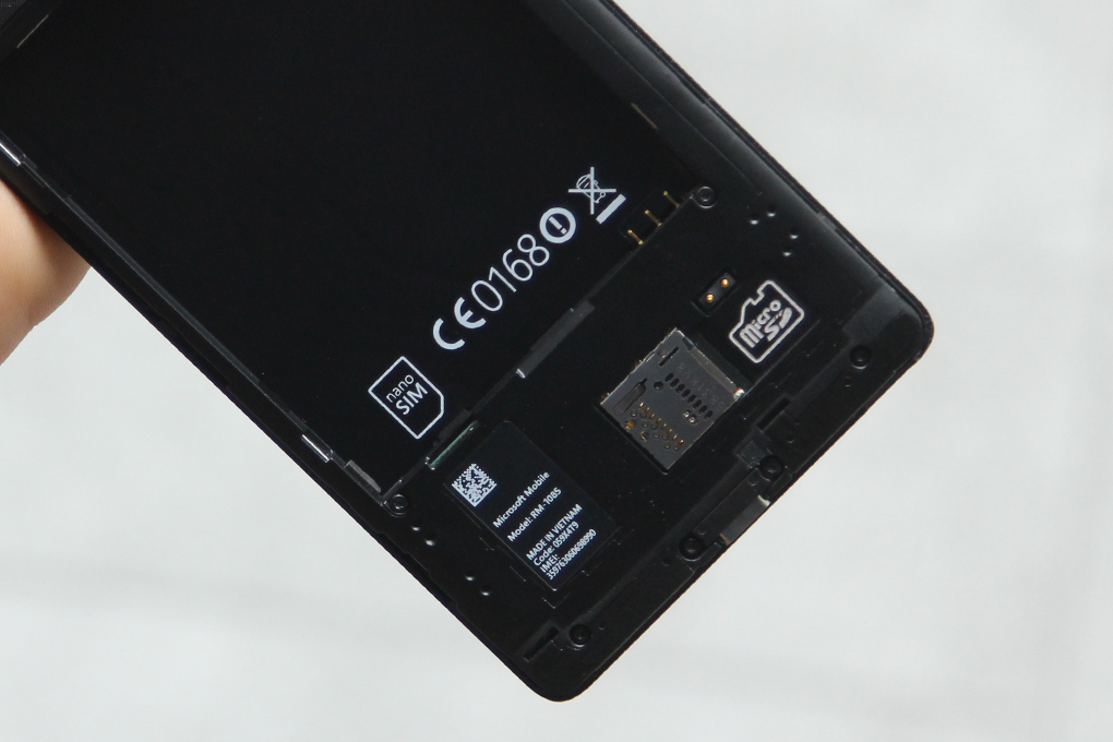 Điện thoại Microsoft Lumia 950 XL