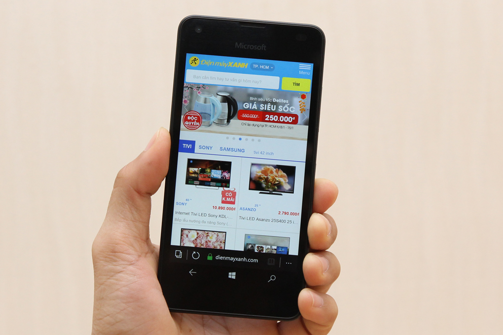 Điện thoại Microsoft Lumia 550
