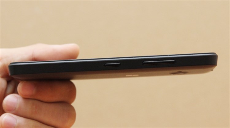 Điện thoại Microsoft Lumia 550