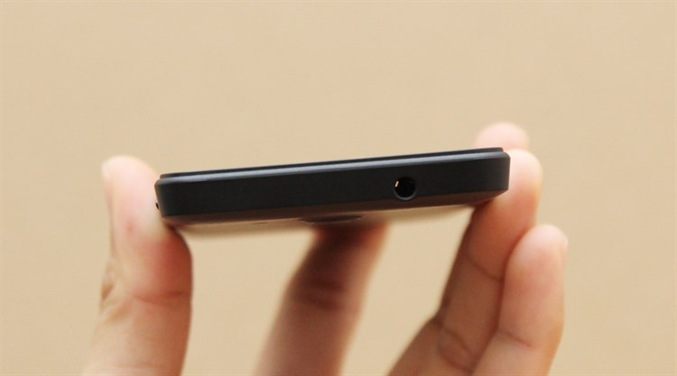 Điện thoại Microsoft Lumia 550