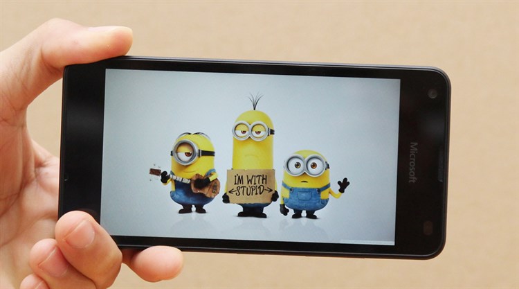 Điện thoại Microsoft Lumia 550