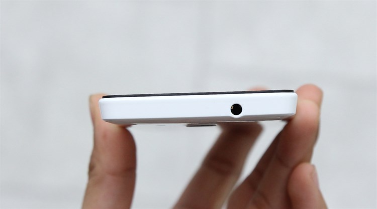 Điện thoại Microsoft Lumia 550