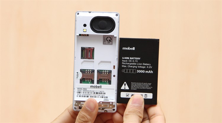 Điện thoại Mobell M680 Màu Trắng