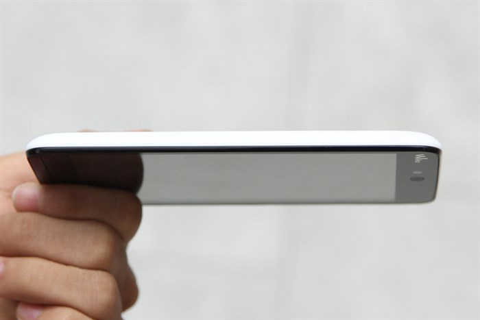 Điện thoại Wiko Rainbow Jam Màu Trắng