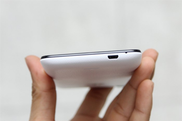 Điện thoại Wiko Rainbow Jam Màu Trắng