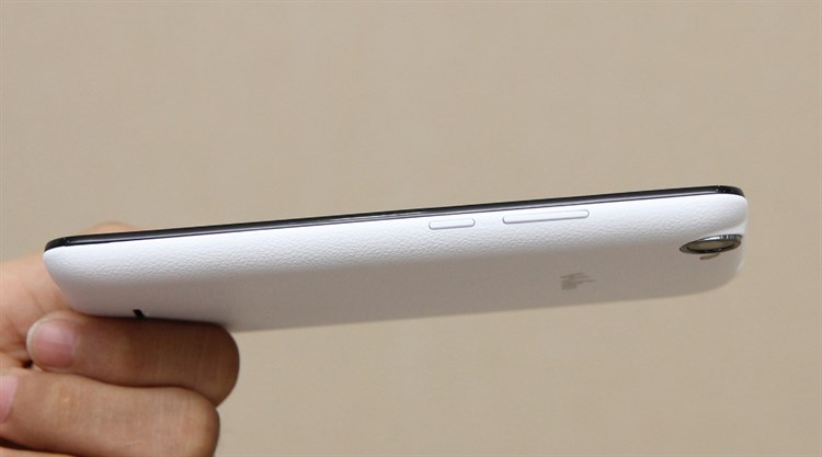 Điện thoại Wiko Rainbow Jam