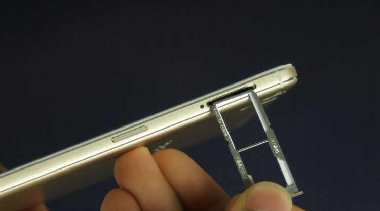 Điện thoại OPPO R7s Màu Vàng đồng