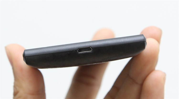 Điện thoại Philips S307