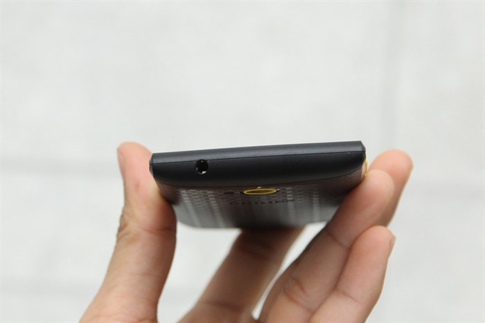 Điện thoại Philips S307