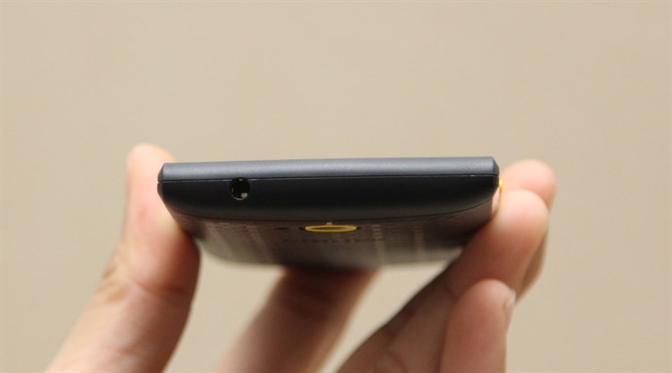 Điện thoại Philips S307