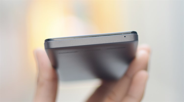 Điện thoại Lenovo A6010 Màu Đen