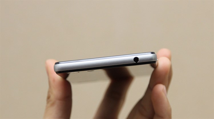 Điện thoại OPPO Neo 7 Màu Đen