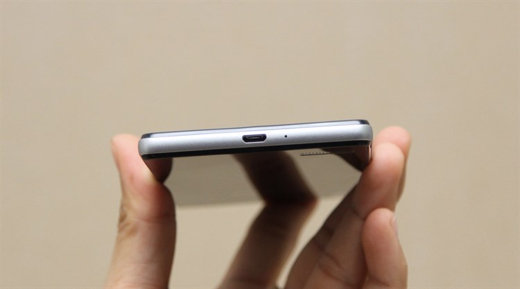 Điện thoại OPPO Neo 7 Màu Đen