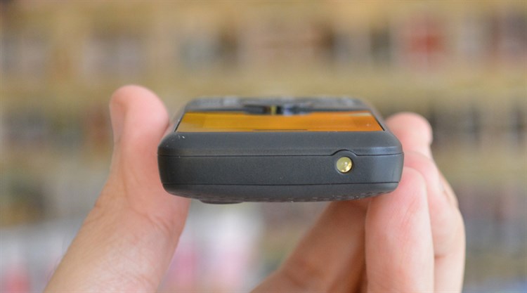 Điện thoại Philips E103